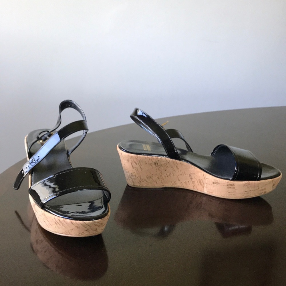 Glossy Blk Stuart Weitzman 9.5m Open Toe Platforms - image 8